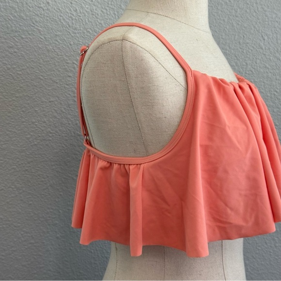 Cupshe Seaside Gale Falbala Bikini Top Size Medium NWT - Picture 4 of 5
